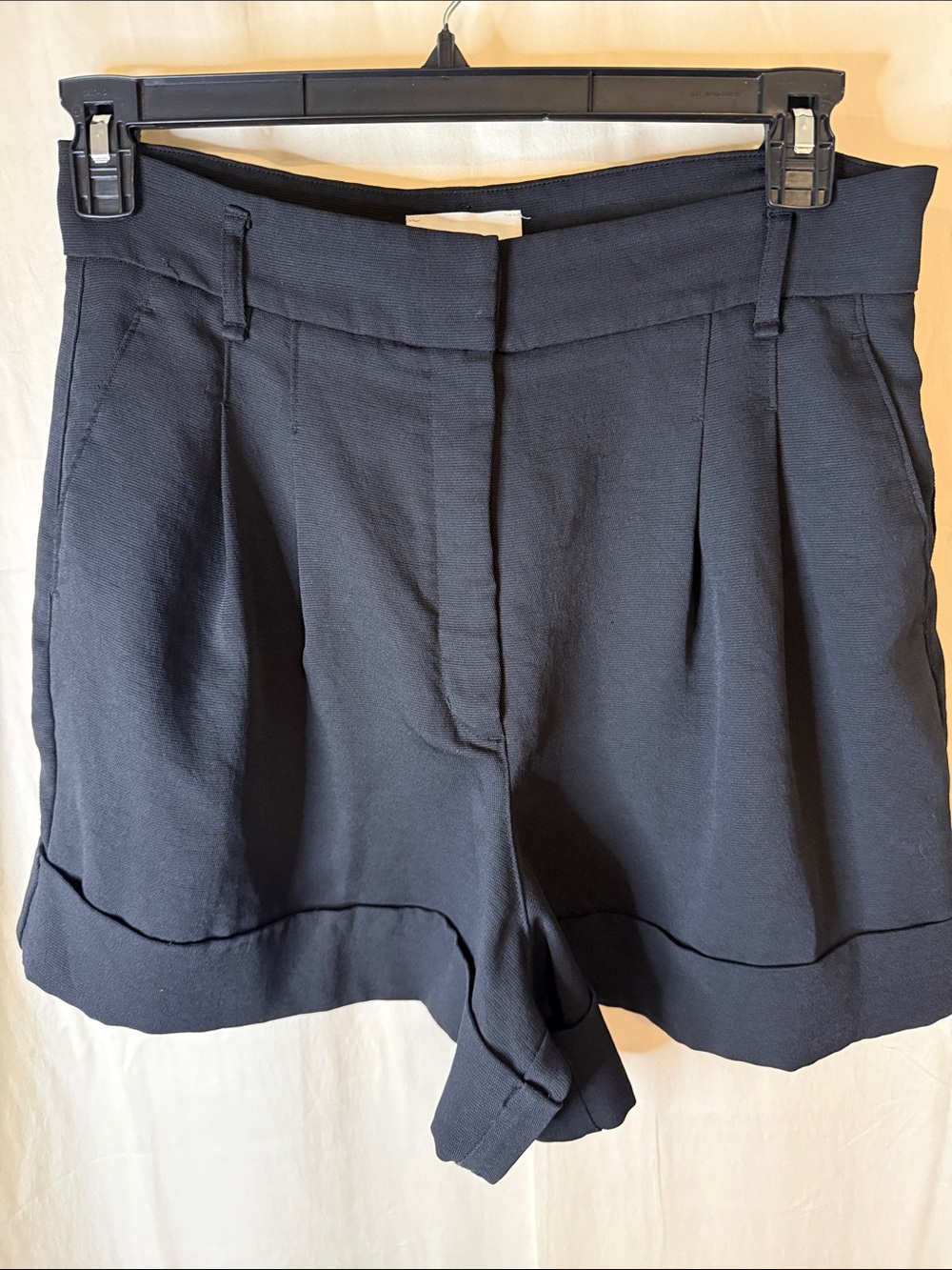 Wilfred Black Tailored Pleat Cuffed Women's Shorts